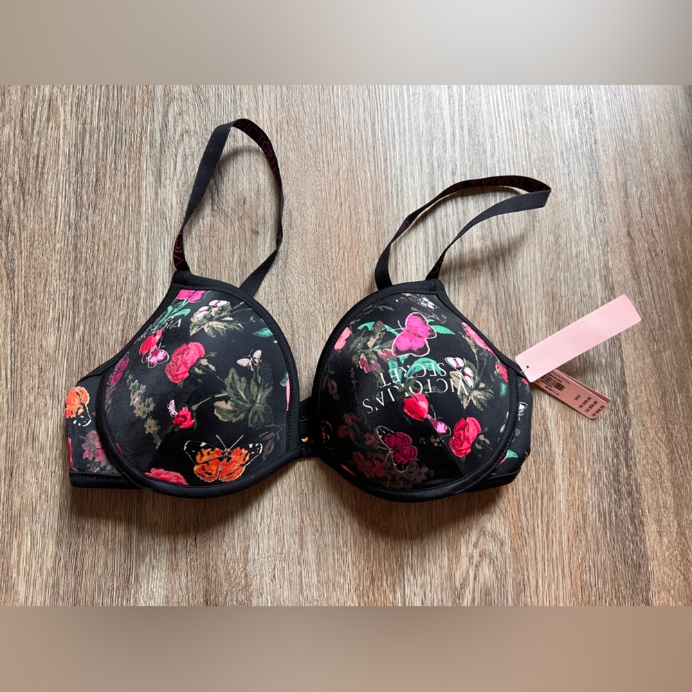 NWT Victoria’s Secret Bikini